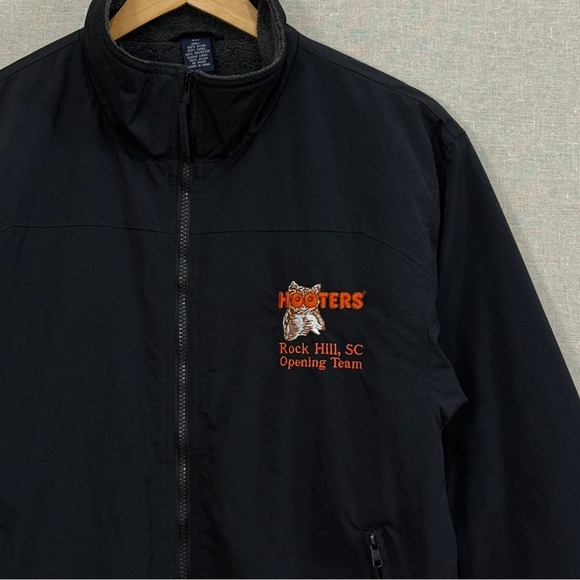 Hooters Girl Opening Team Windbreaker Jacket - Picture 2 of 12